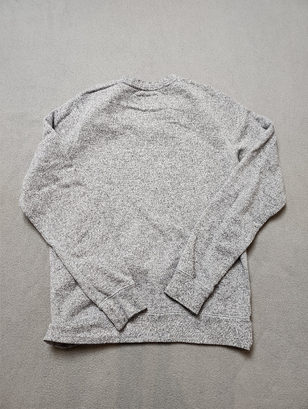 Roots Gray Crewneck Sweatshirt with Purple Velvet Logo Sz Med - Picture 7 of 9